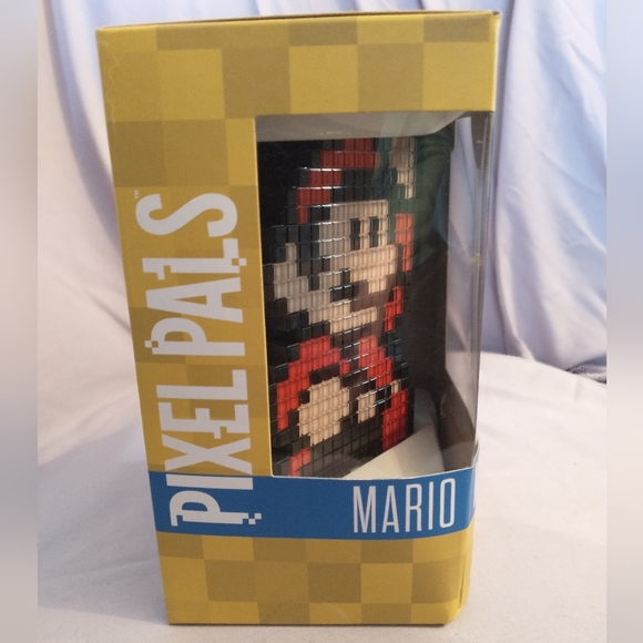 Mario Pixel Pals - Picture 2 of 4
